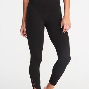 Old Navy High-Rise 7/8-Length Yoga Leggings
